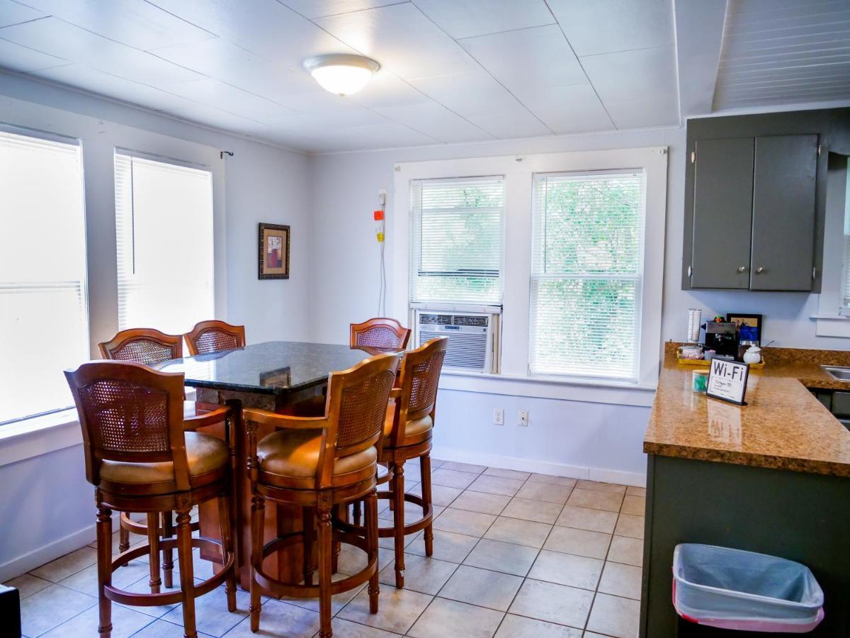 Private Home In Ocala With Fenced Yard, Piano, Central Location, Pets Welcome Extérieur photo